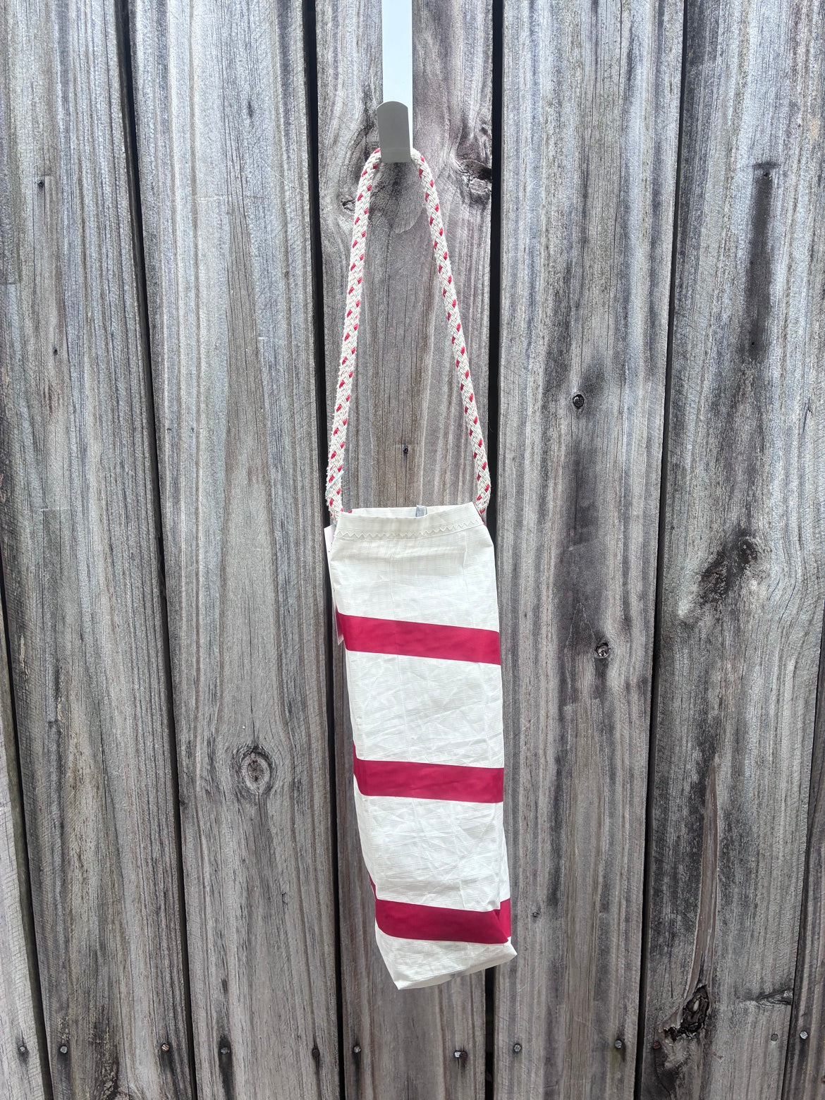 Wine Bag – Sailcloth Wine Tote | Candy Cane Stripe | Made from Real Sail